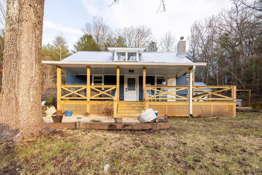 Riverside Relaxer W/Hot Tub+Fire Pit +Wifi & View Franklin Esterno foto