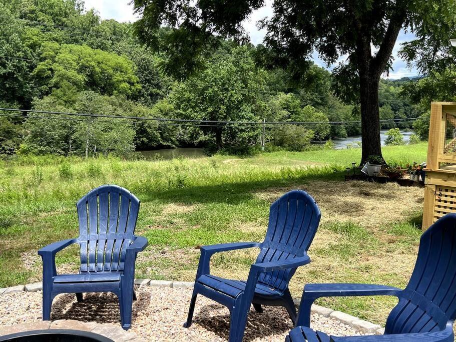 Riverside Relaxer W/Hot Tub+Fire Pit +Wifi & View Franklin Esterno foto