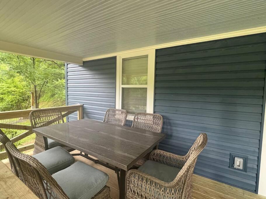 Riverside Relaxer W/Hot Tub+Fire Pit +Wifi & View Franklin Esterno foto