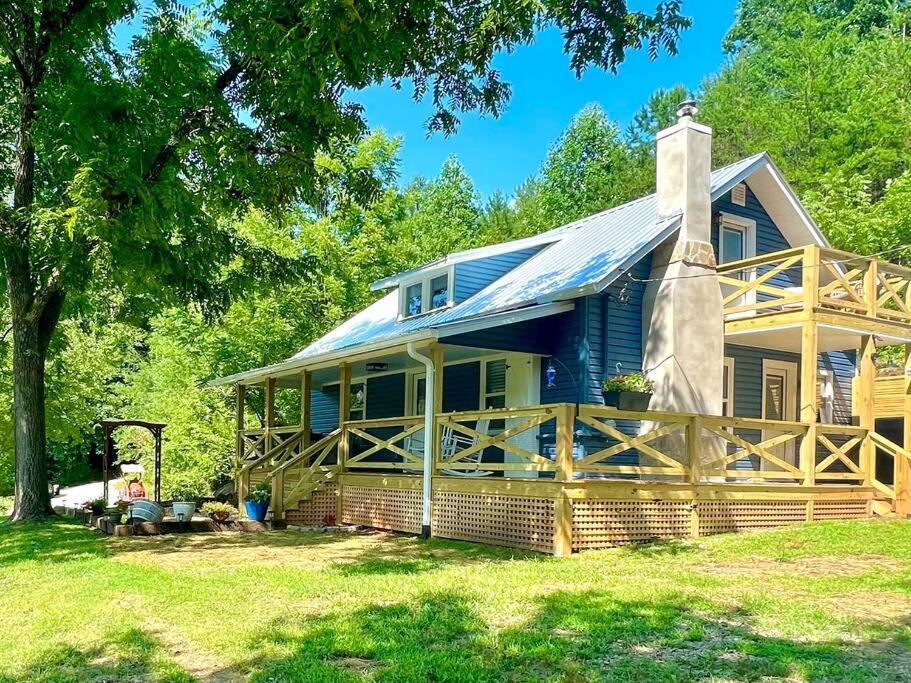 Riverside Relaxer W/Hot Tub+Fire Pit +Wifi & View Franklin Esterno foto