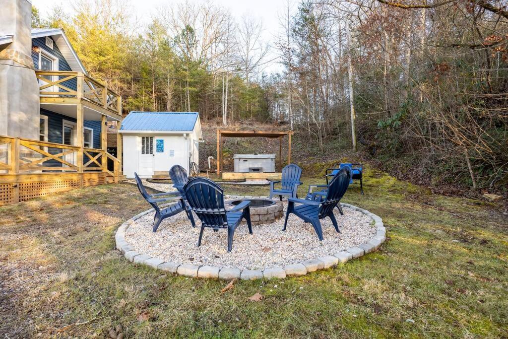 Riverside Relaxer W/Hot Tub+Fire Pit +Wifi & View Franklin Esterno foto